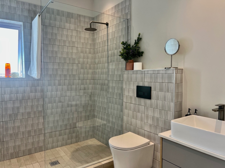 5 Bedroom Property for Sale in Heather Park Western Cape